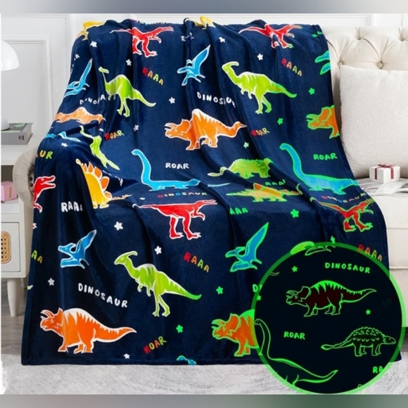NIB Dino Glow in The Dark Blanket - Picture 1 of 7